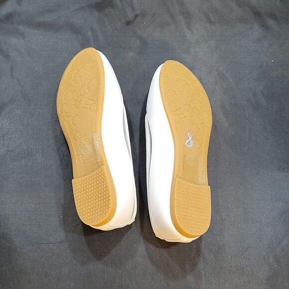 BRAND NEW BELLADIA Women's Ballet Flats COMFORTABLE DRESSY ARCH SUPPORT … - Picture 14 of 16